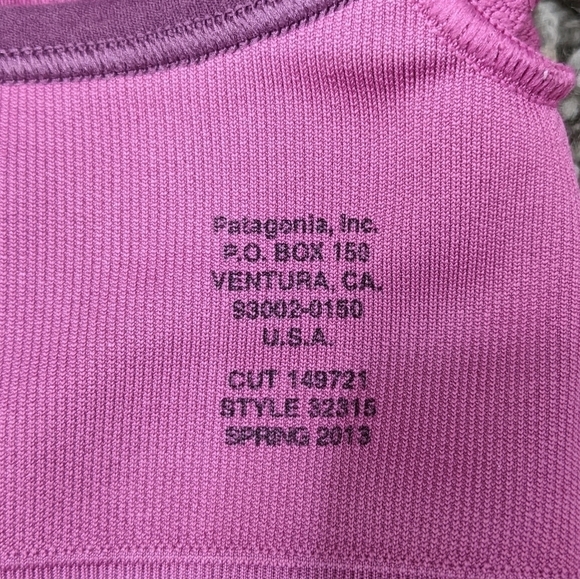 ✨3/$15 Patagonia purple sports bra XS - Picture 8 of 8